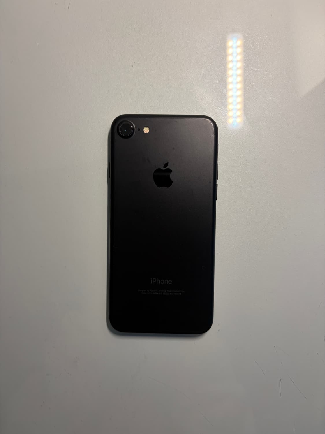 아이폰7 매트블랙 32gb 배터리성능 85% 상품이미지1