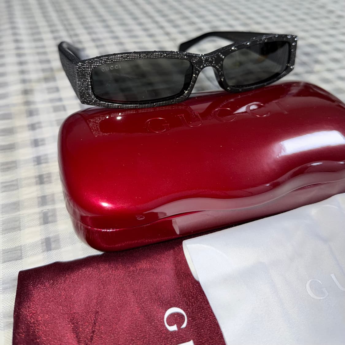 (OS) Gucci 구찌 사각 프레임 크리스탈 선글라스 블랙 상품이미지1