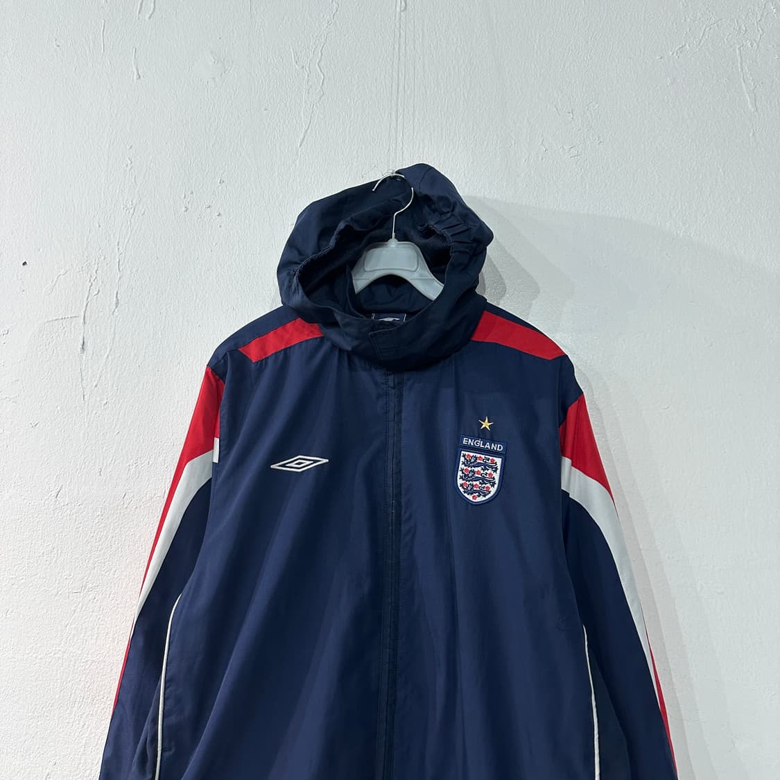 엄브로 잉글랜드 축구국대 바람막이 L 상품이미지2