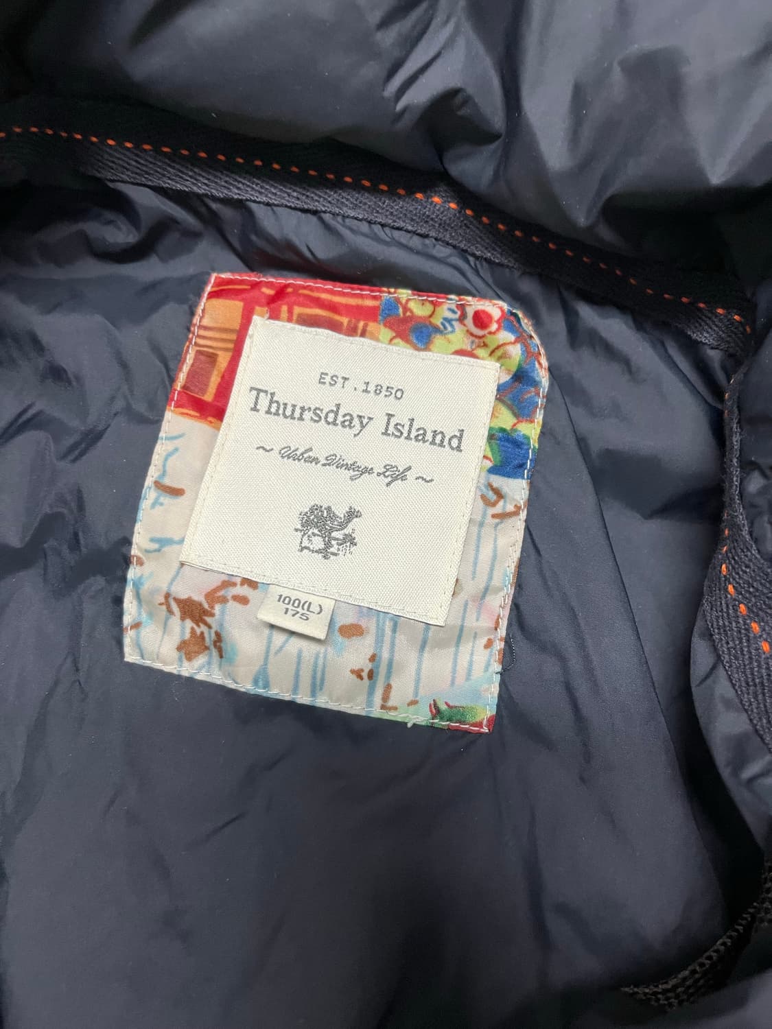 써스데이 아일랜드 바람막이 자켓 L 상품이미지5