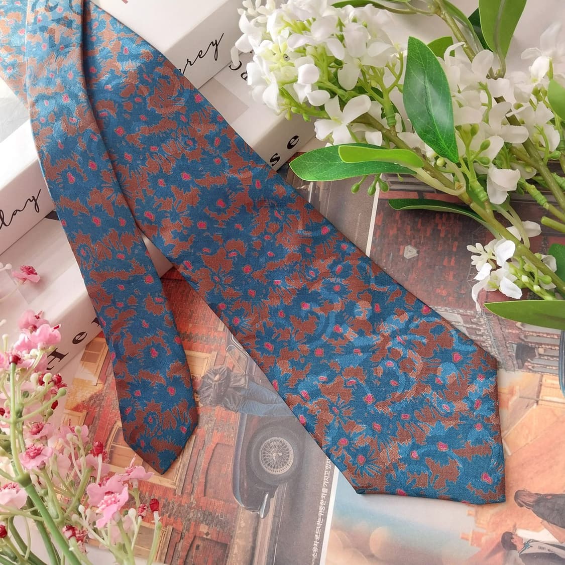 로샤스 실크 플로럴 자카드 넥타이 8.2cm A+등급 K1517
 상품이미지2