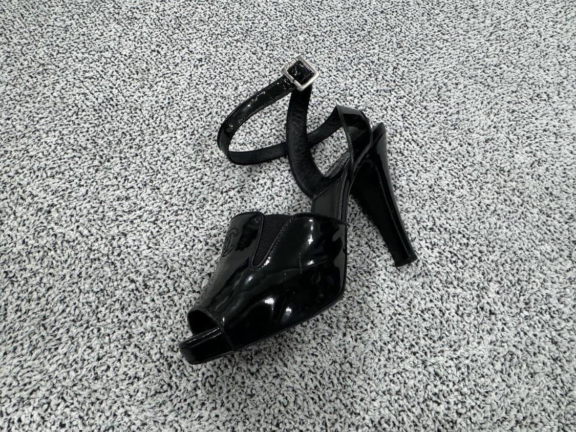 샤넬 코코마크 페이던트 샌들 상품이미지4