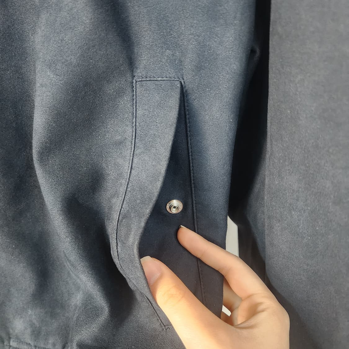 클럽모나코 에코 스웨이드 블랙 봄버 자켓 상품이미지4