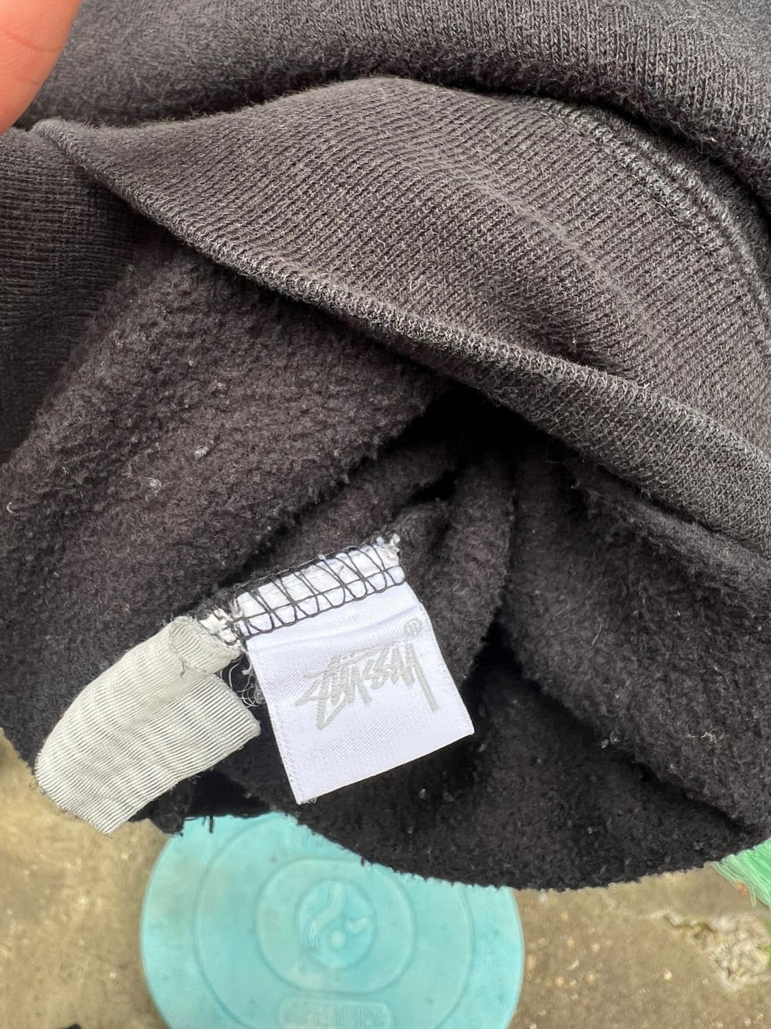 스투시 블랙 로고 맨투맨 상품이미지5