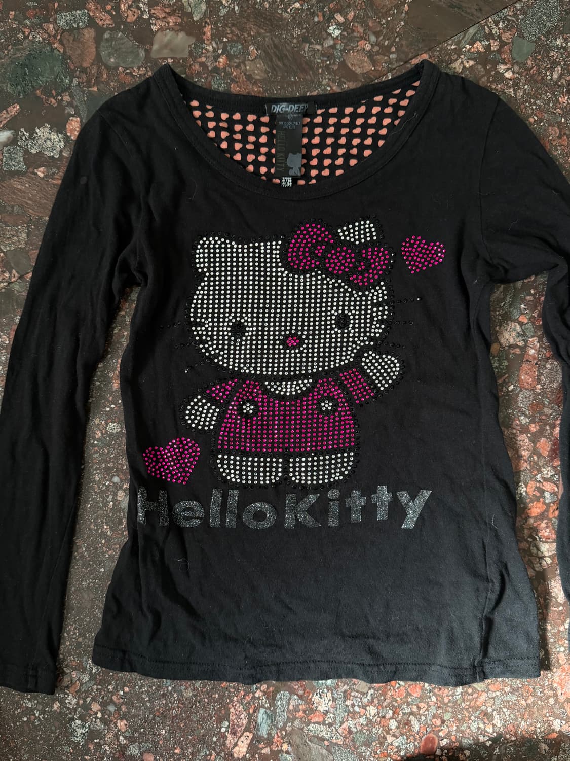 디그딥 헬로키티 롱슬리브 블랙 상품이미지1