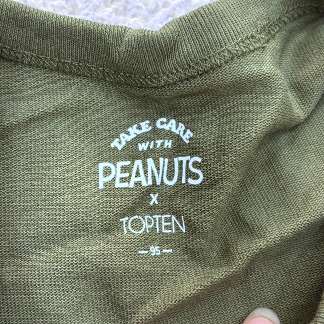 95 새상품 탑텐 피너츠 크롭 티셔츠 0401E 상품이미지3