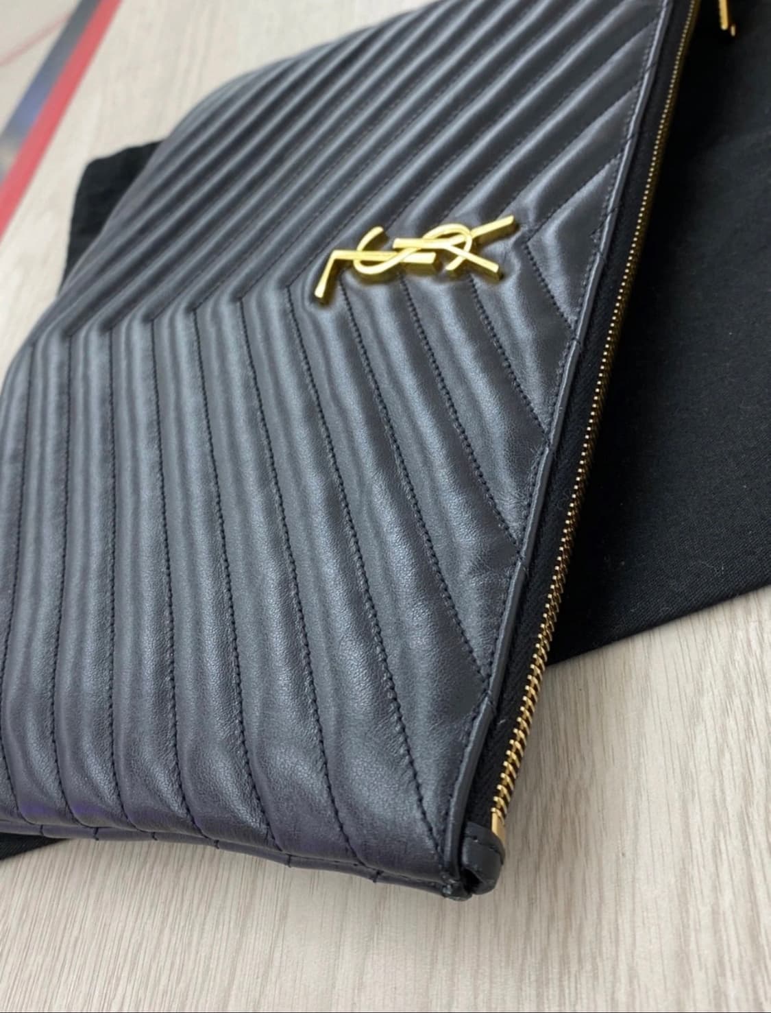 입생로랑 클러치  상품이미지6