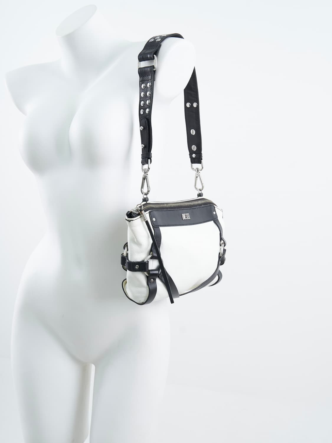 DIESEL harness shoulder & cross bag 상품이미지1