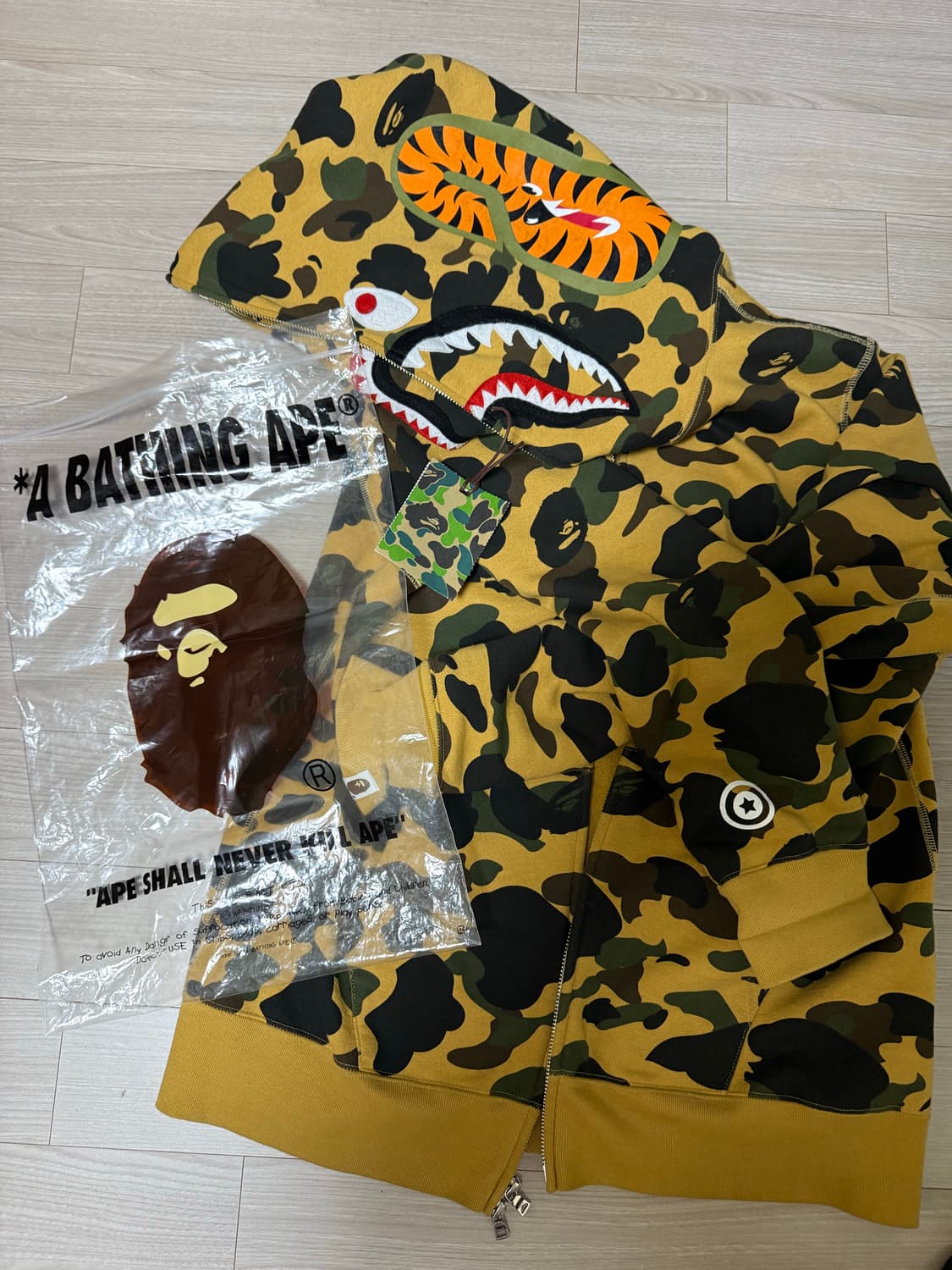 베이프 샤크 후드집업 L 황계(풀구성) 상품이미지1