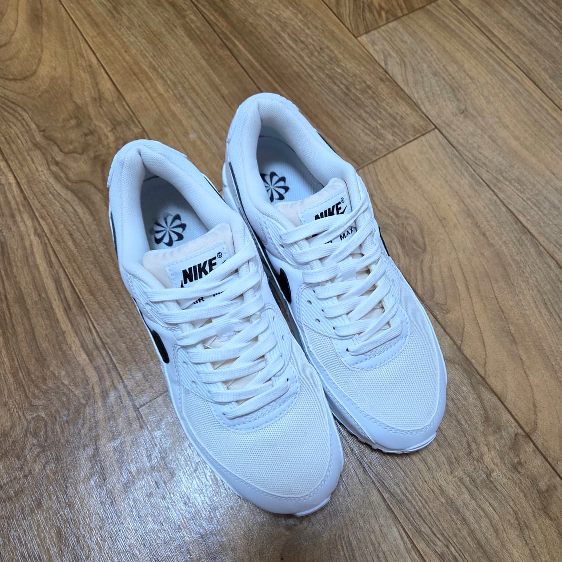 나아키 에어맥스90 240 상품이미지4