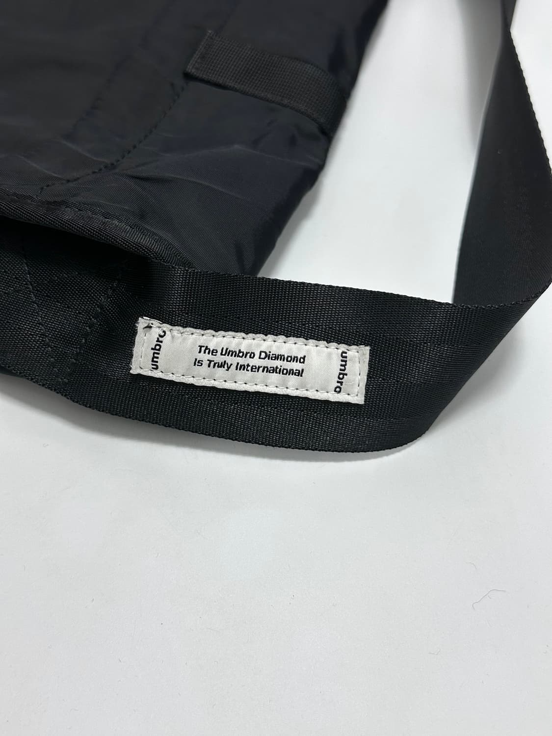 엄브로 메신저백 크로스백 가방 상품이미지5