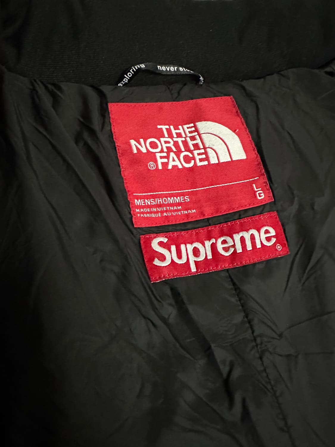 슈프림 노스페이스 레더 눕시 블랙 700패딩 상품이미지5