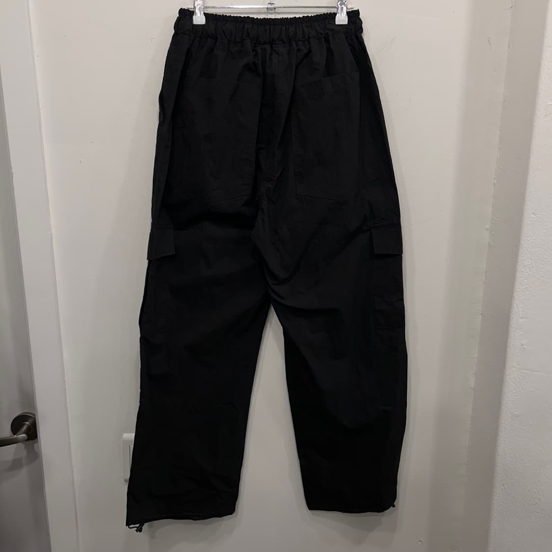 언아웃핏 와이드핏 스트링 카고 트랙팬츠 상품이미지5