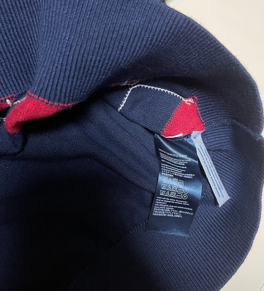 새상품)타미힐피거 아가일 V넥 니트 L 상품이미지4