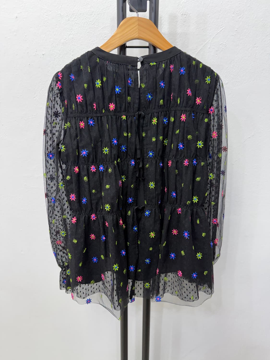 정품) O2ND 오즈세컨 한섬 20ss 꽃 자수 시스루 블라우스 76 상품이미지5