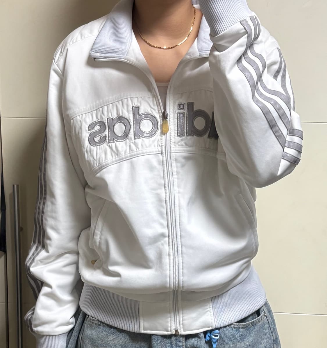 아디다스 화이트 그레이 져지 상품이미지1