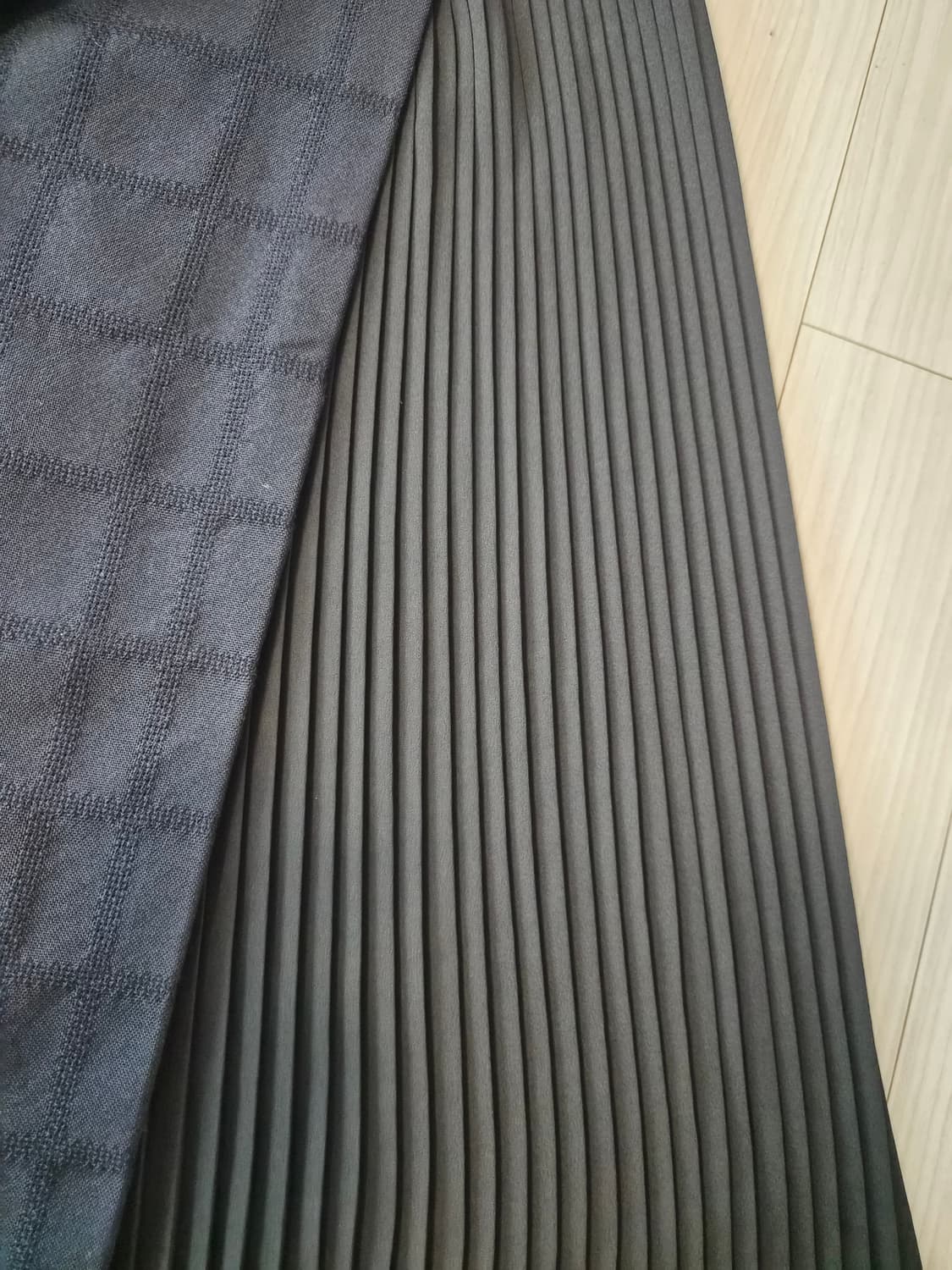 스튜디오 톰보이 아뜰리에 랩 스타일 플리츠 스커트 (네이비) 상품이미지3