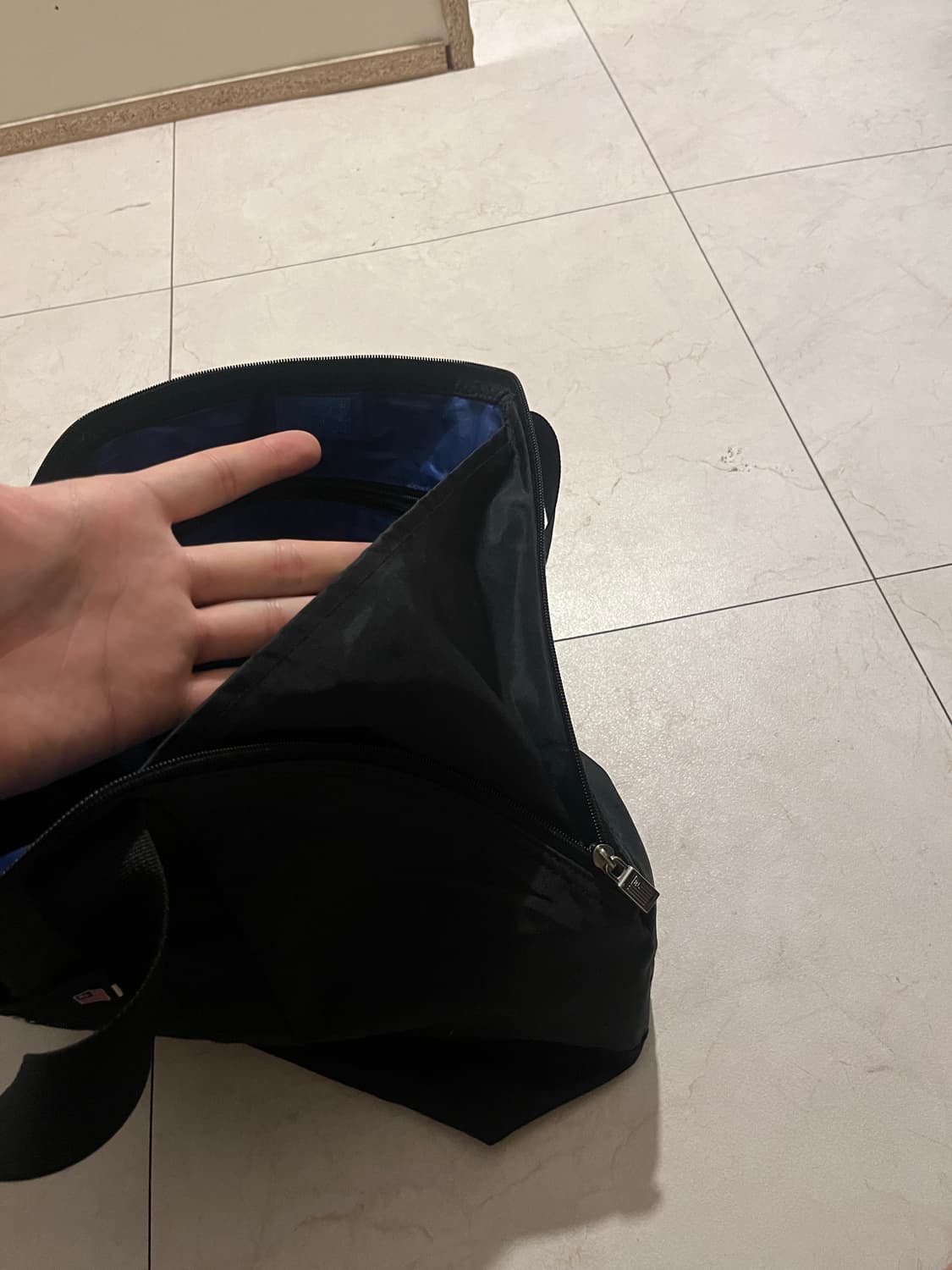 폴로 진 블랙 나일론 토트백 상품이미지3