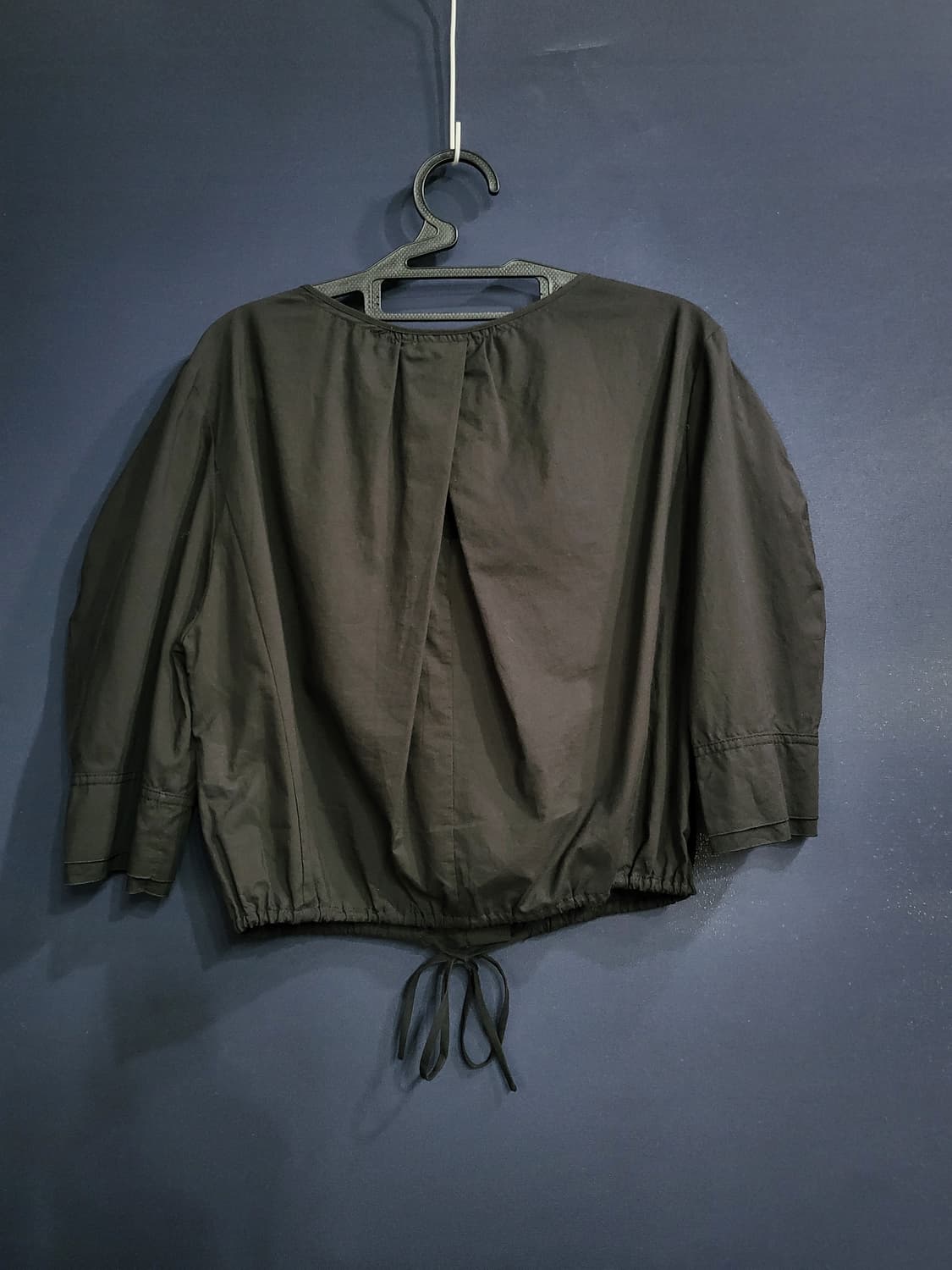 온앤온 스트링 벌룬 블라우스 상품이미지4