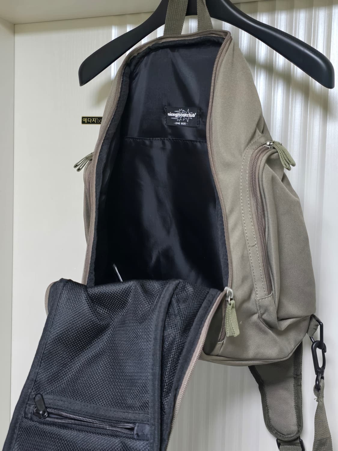 나이스 고스트 클럽 슬링백 NGC SPORTY SLING BAG 상품이미지4