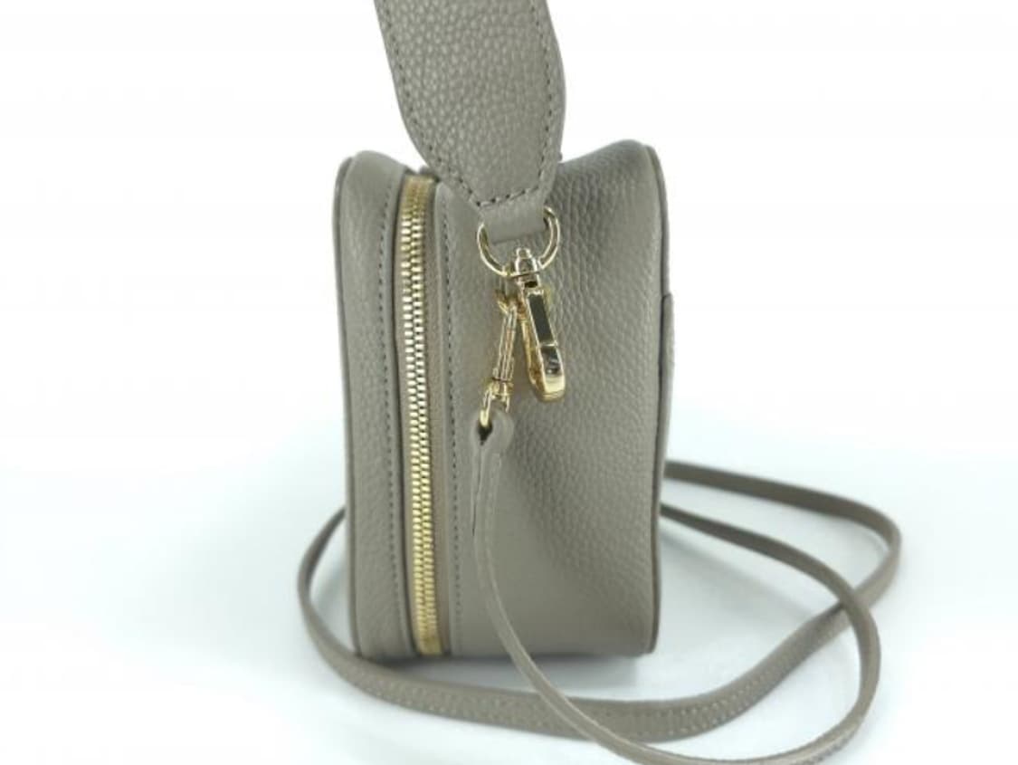 드메리엘 크로스백 상품이미지2