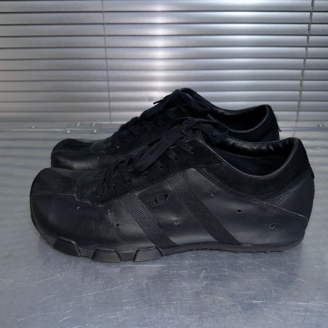 2002 디젤 스퀘어토 가죽 스니커즈 상품이미지5