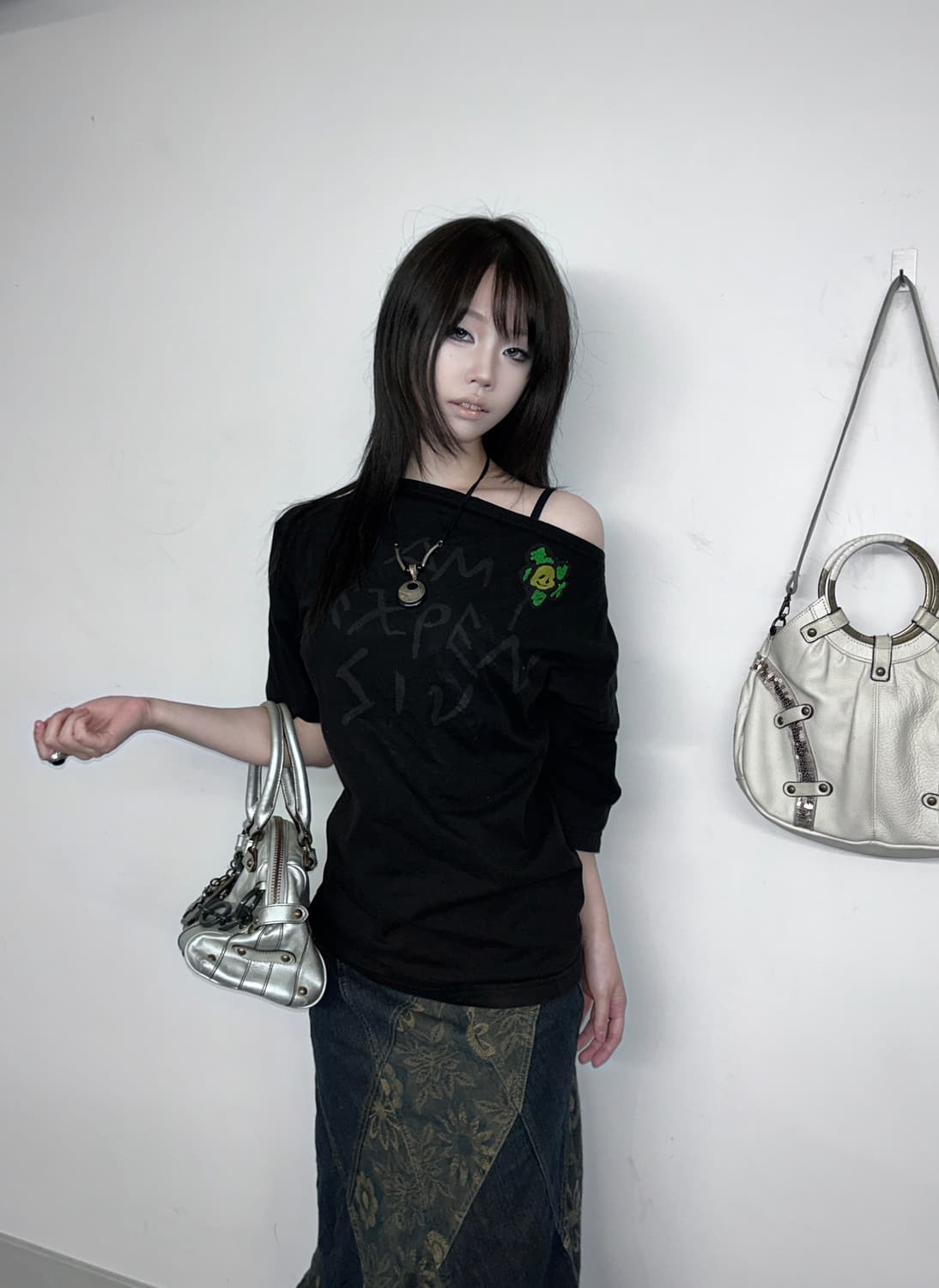 비비안 웨스트우드 앵글로매니아 루즈넥 티셔츠 상품이미지1