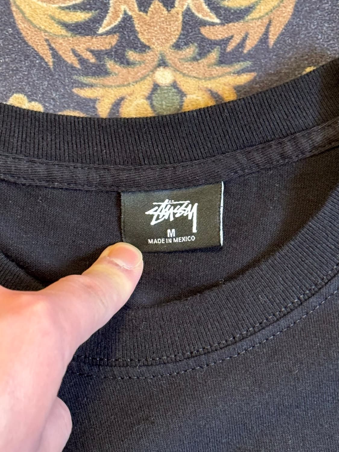 스투시 페인트캔 롱슬리브 티셔츠 상품이미지3