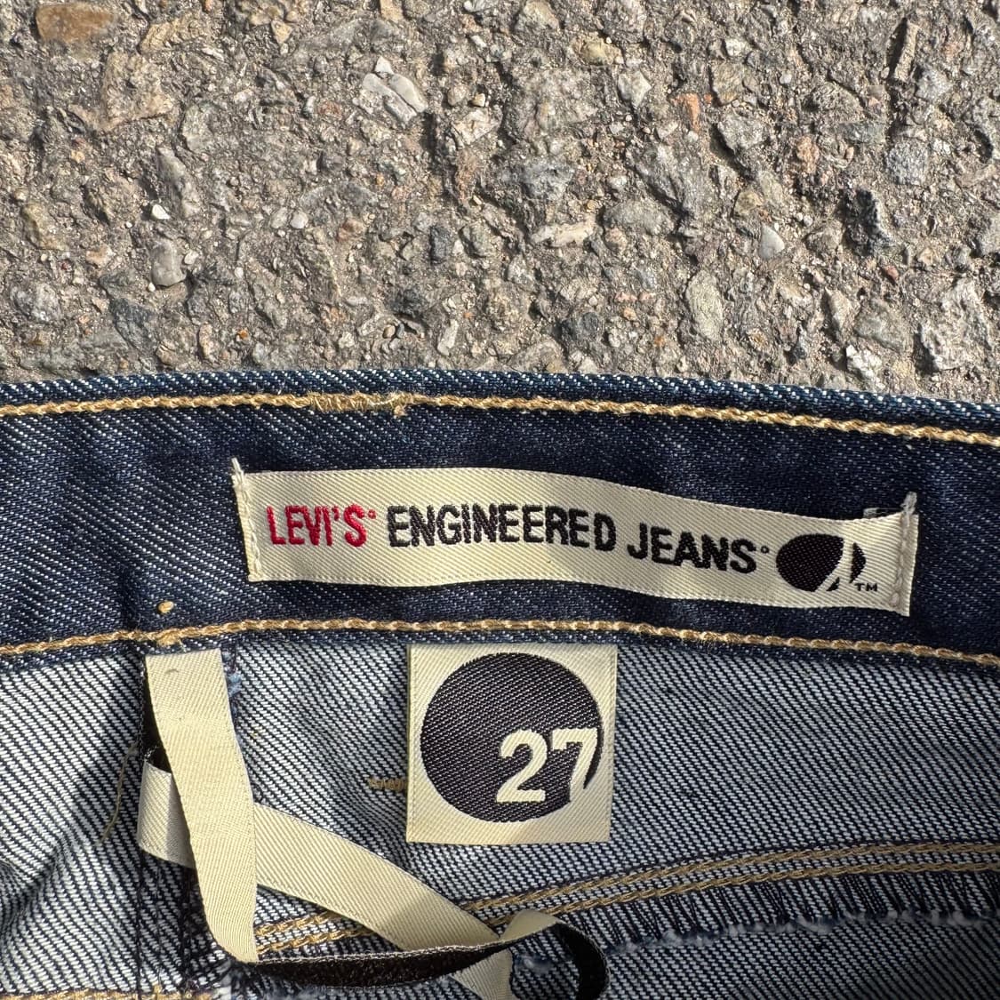 리바이스 엔지니어드 절개 데님 롱스커트 상품이미지7