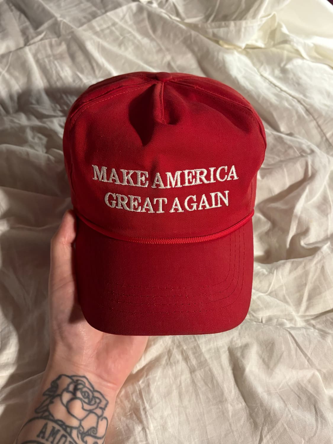 도널트 트럼프 공식 굿즈 초판 MAGA 캡 상품이미지1