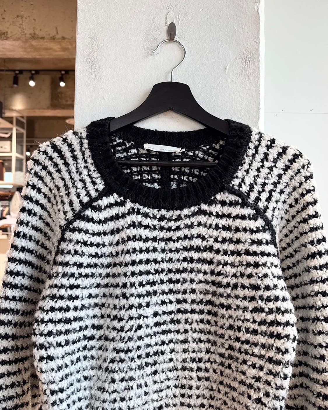 이자벨 마랑 블랙 스트라이프 알파카 니트  상품이미지3