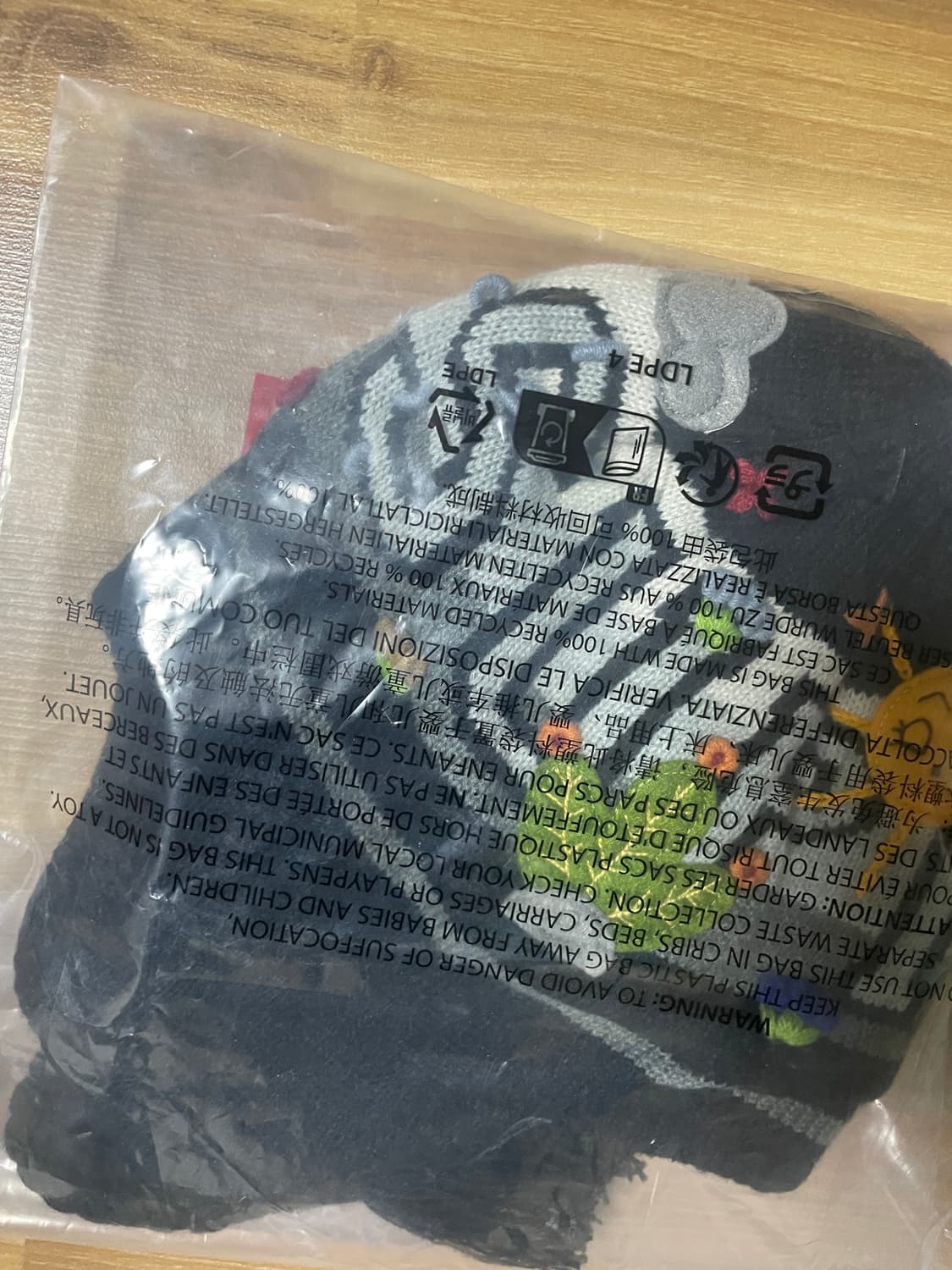 슈프림 펠트 아플리케 이어플랩 비니 블랙 상품이미지2