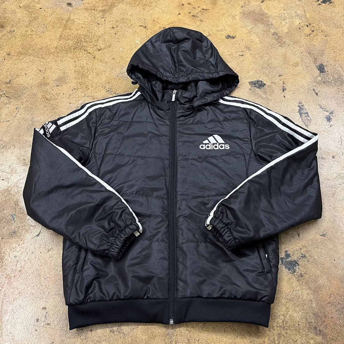 아디다스 블랙 후드 숏패딩 95 상품이미지2