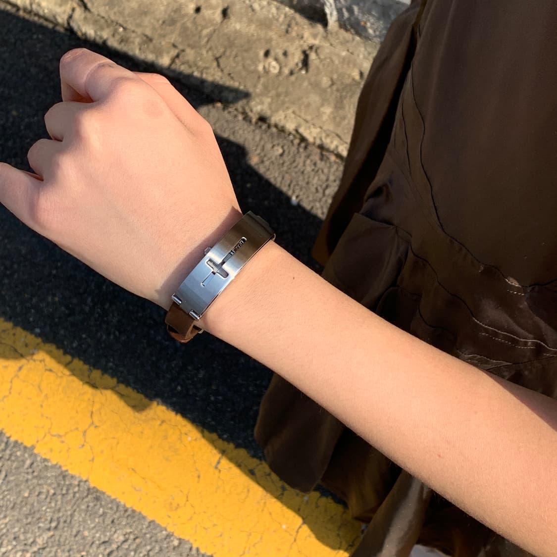 장 폴 고티에 메탈 크로스 팔찌 시계 상품이미지9