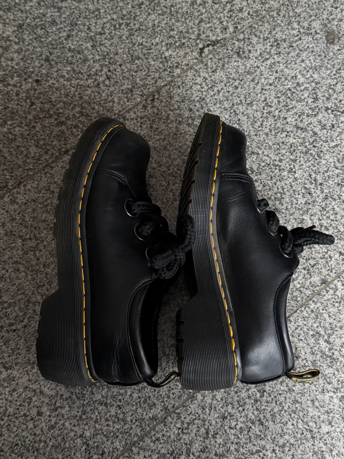 닥터마틴 3홀 크랜포드 블랙 상품이미지2