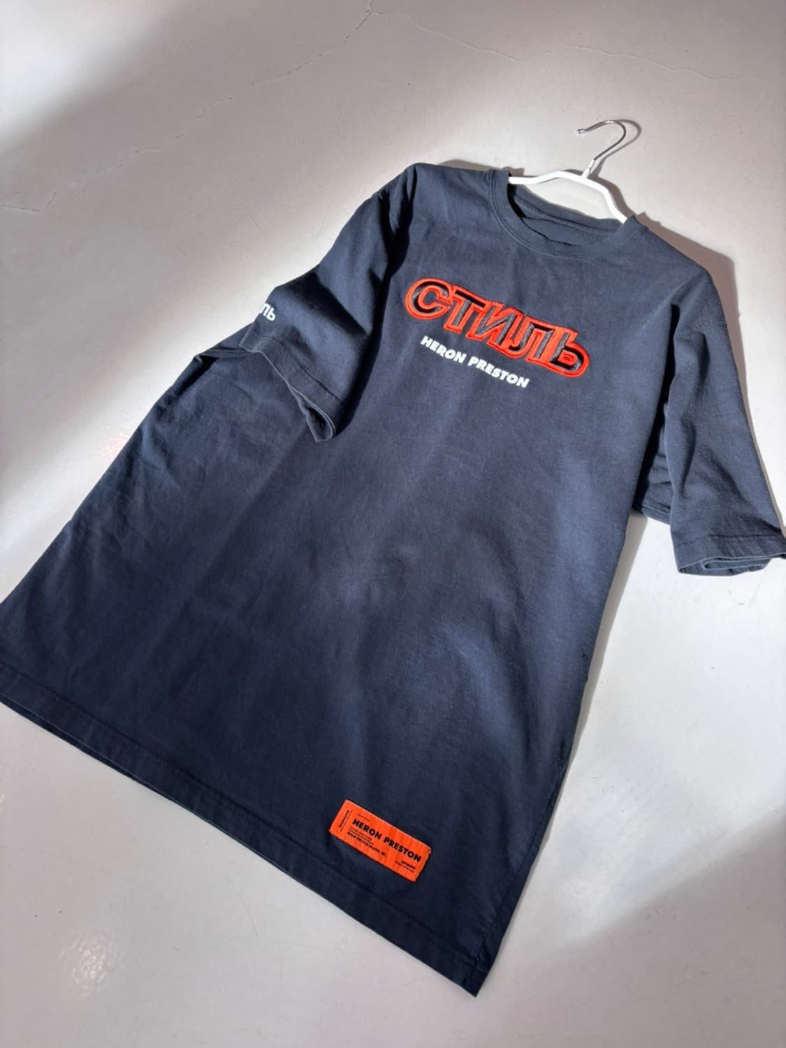 Vintage Heron Preston Round T 상품이미지1