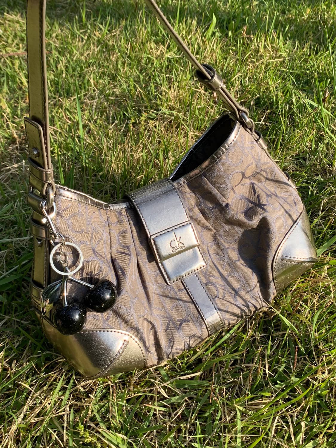 🩶Calvin Klein Y2K Silver Soulder Bag 상품이미지1