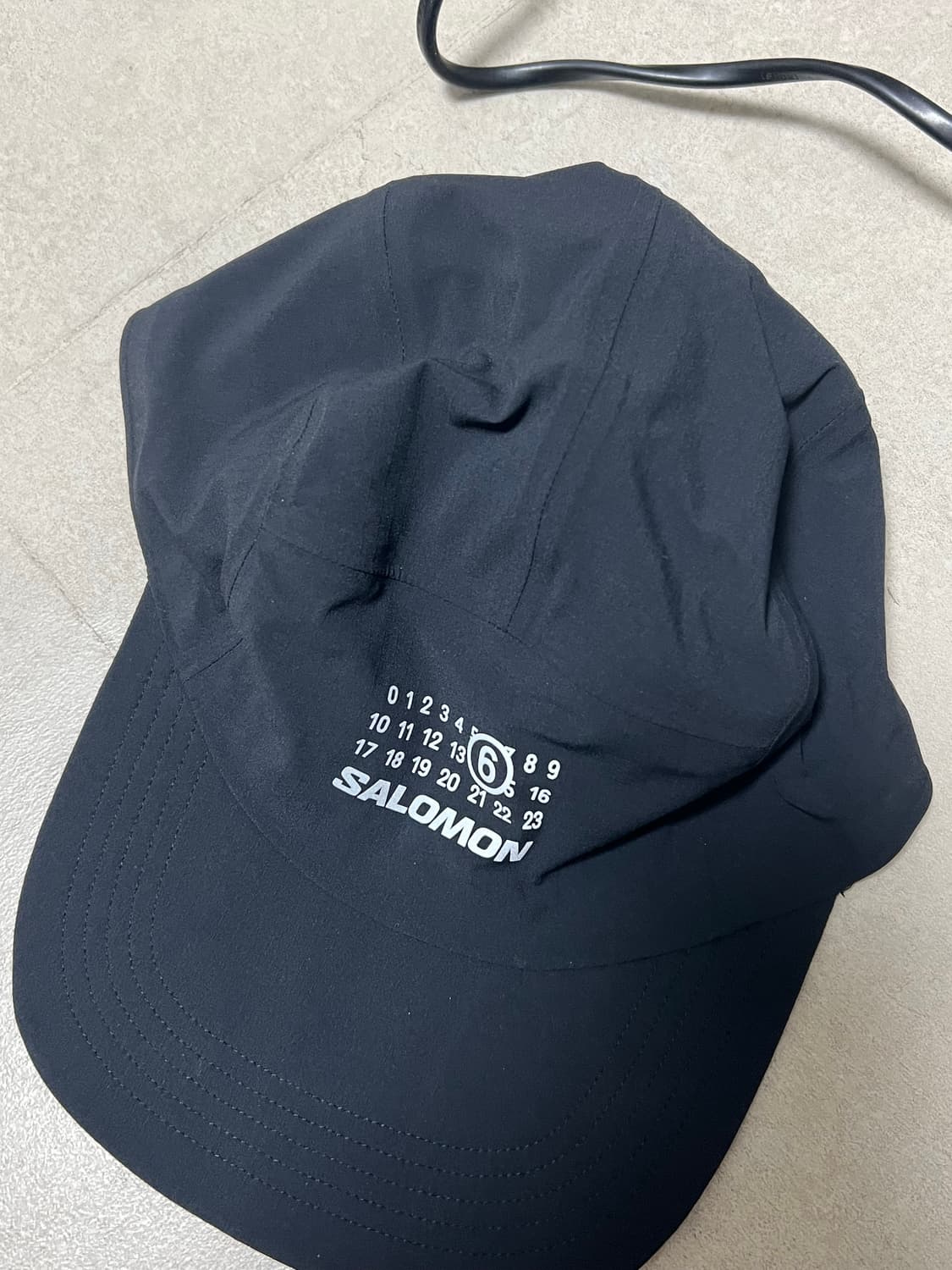 살로몬 마르지엘라 볼캡 (강민경 모자) 상품이미지2