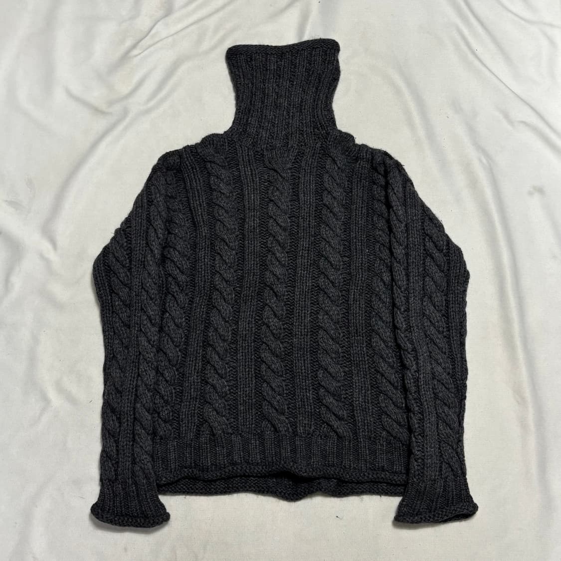 100 돌체앤가바나 챠콜 목폴라 케이블 니트 상품이미지2