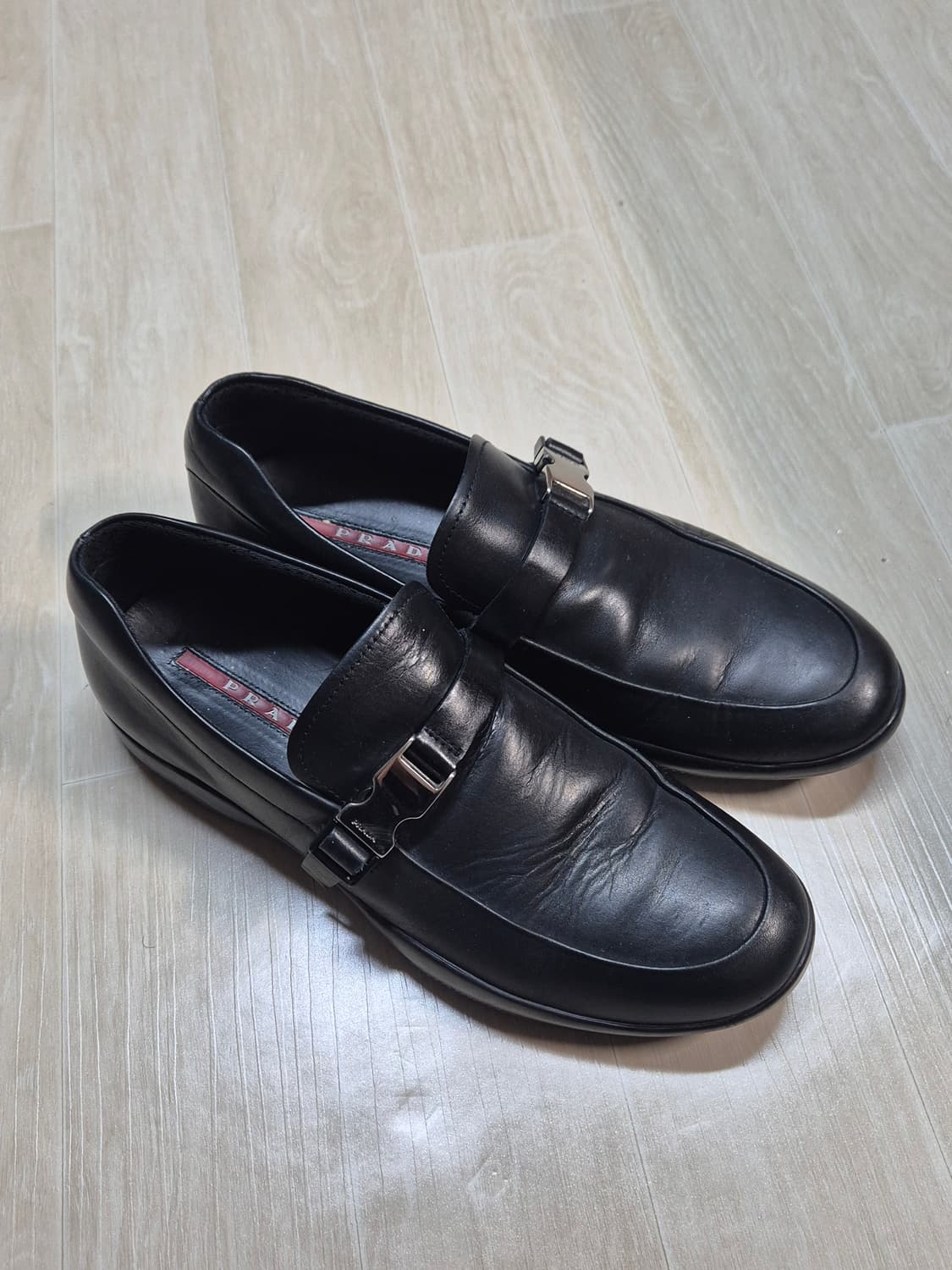 프라다 버클 로퍼 상품이미지3