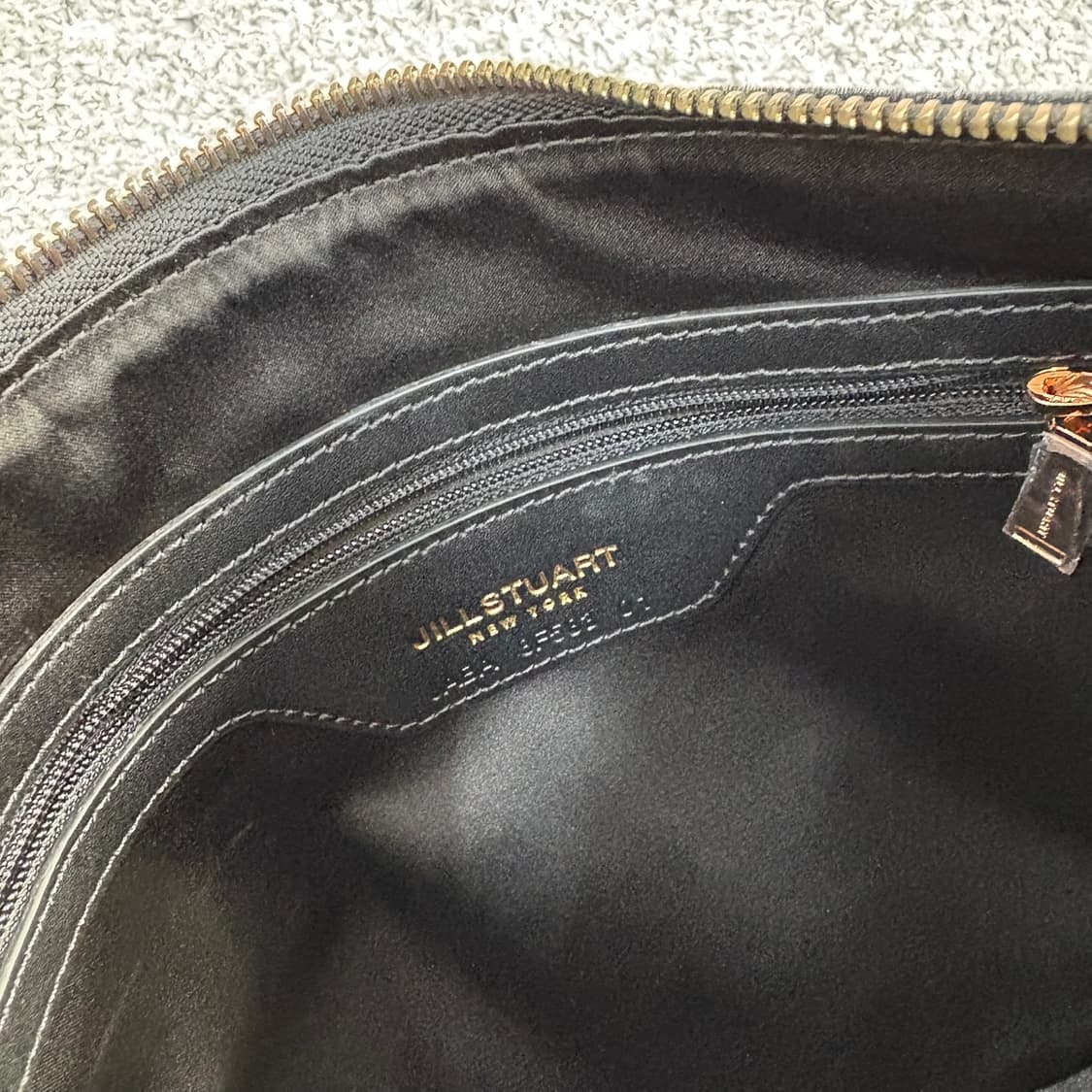 질스튜어트 스웨이드 소가죽 숄더백 0406J 상품이미지8