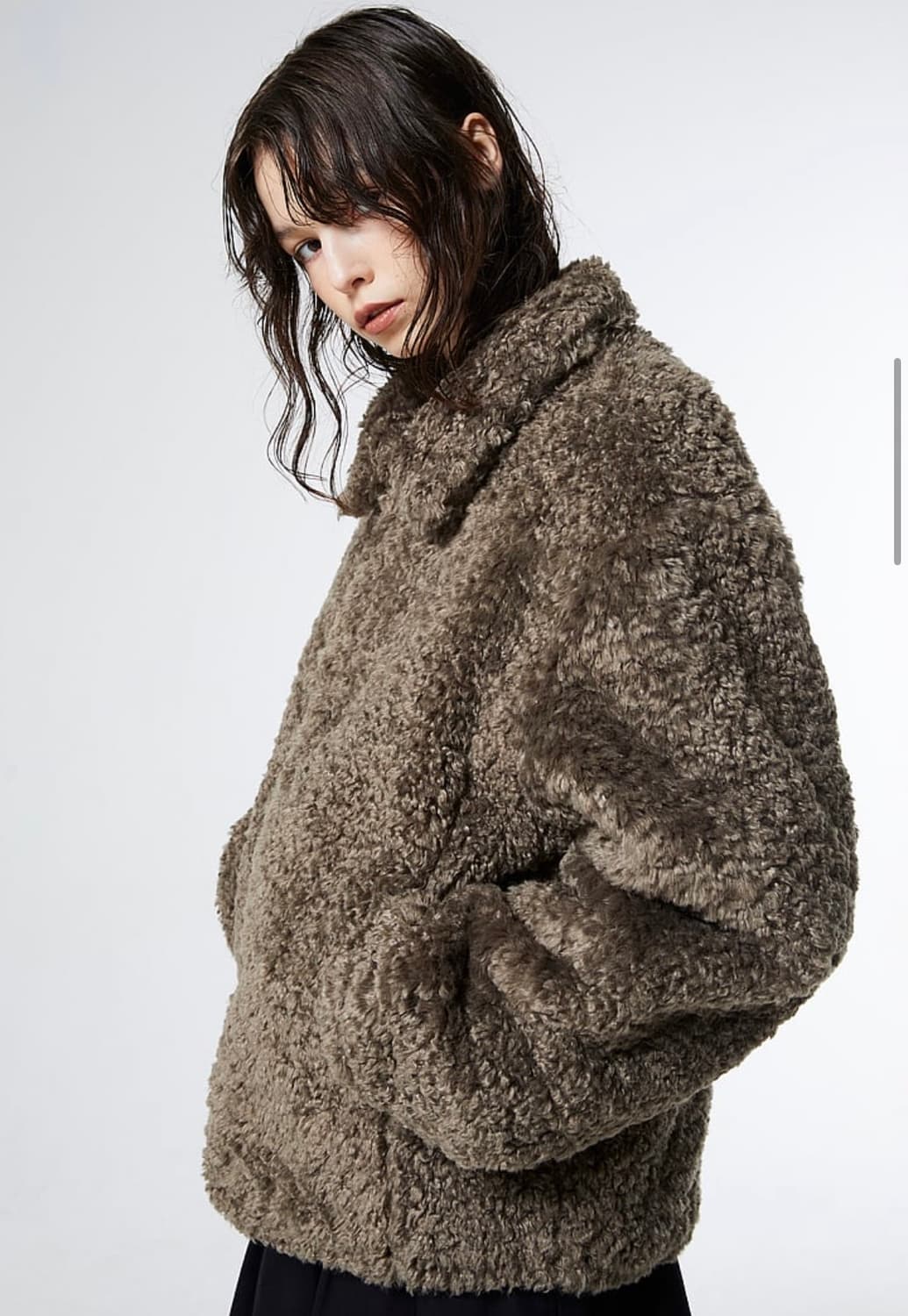 밀로우먼 버튼 리버시블 퍼 자켓 차콜 상품이미지2