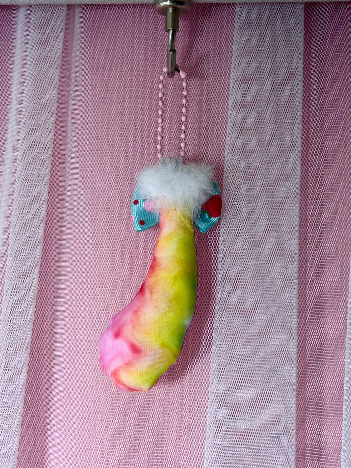 ･:*+. 핸드메이드 무지개 레인보우 곰돌이 발 키링 상품이미지2