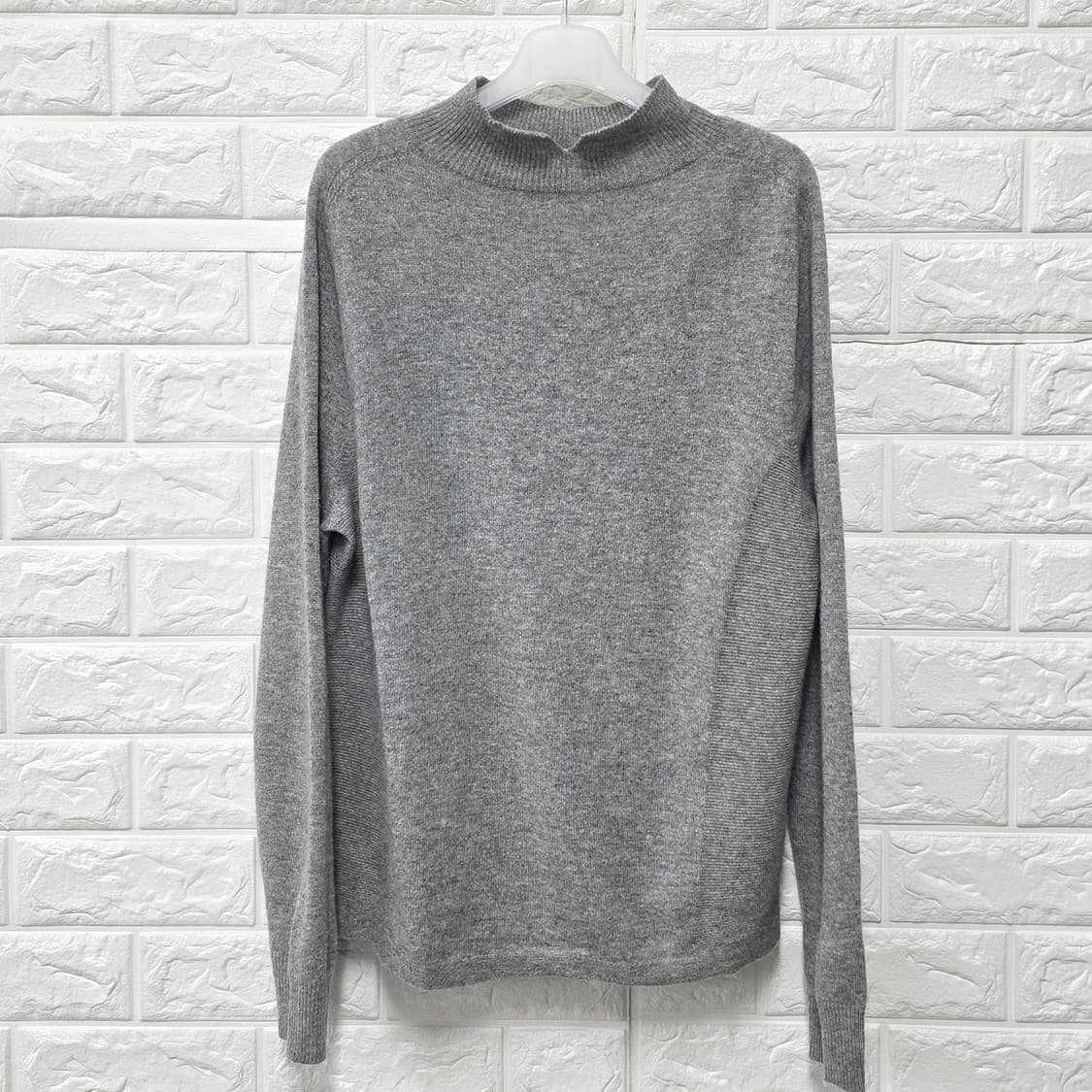 택포_ 23s BCBG 캐시미어 100% 니트 L 상품이미지1