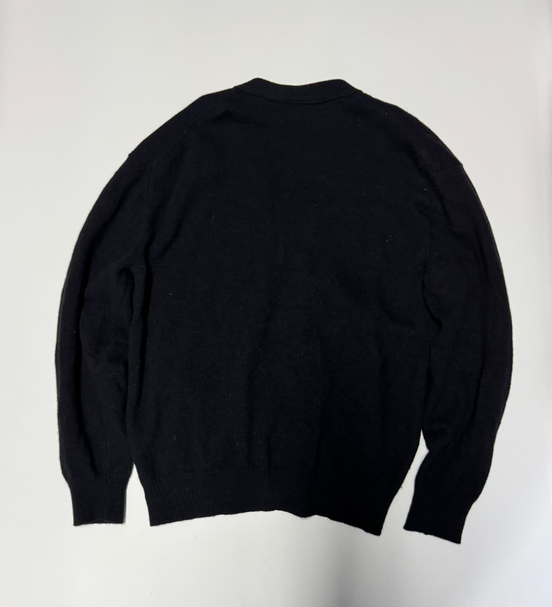 헤지스 피즈 PHIZ 미니멀 울 가디건 L 블랙 상품이미지2