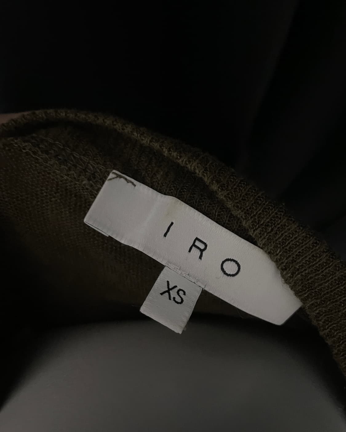 Iro 레이스업 숄더 티셔츠 상품이미지5