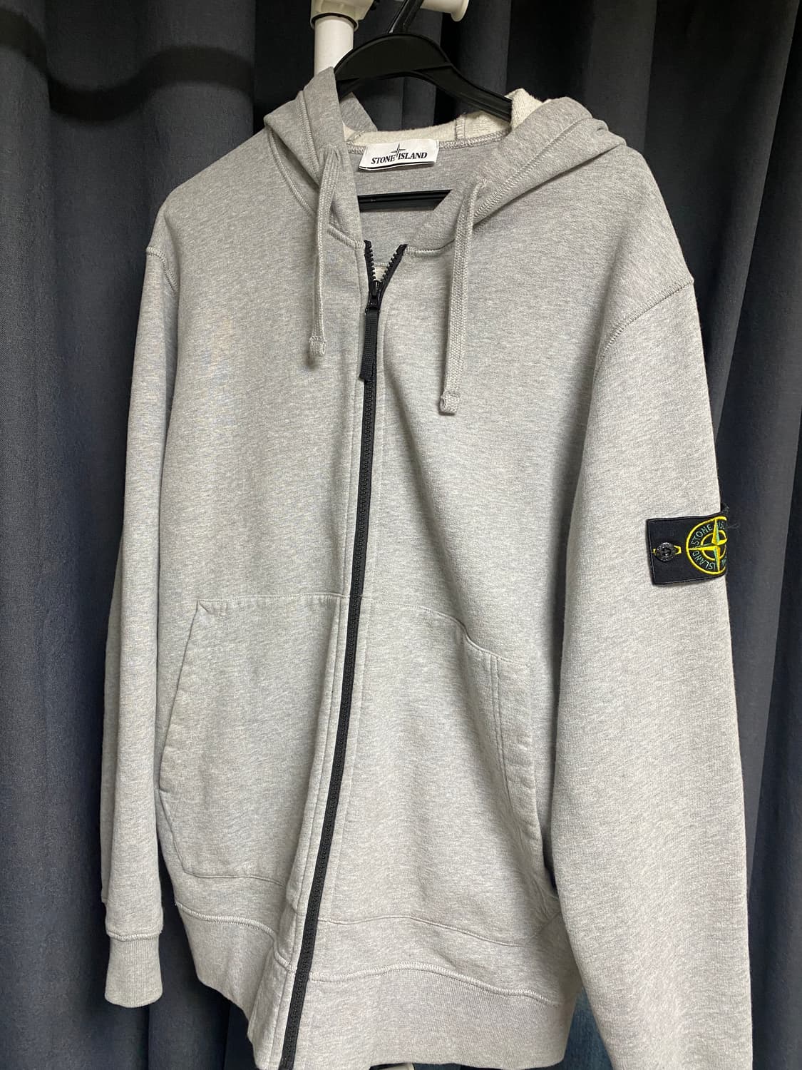 스톤아일랜드 21fw 후드집업 그레이 상품이미지1
