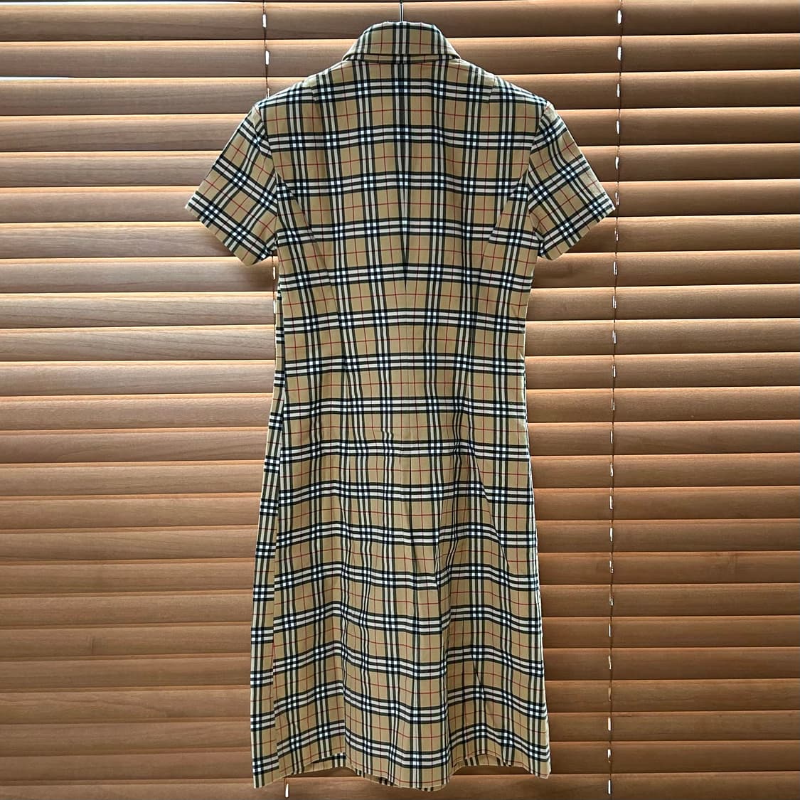 버버리 블루라벨 반팔 체크 셔츠 원피스 베이지 상품이미지2