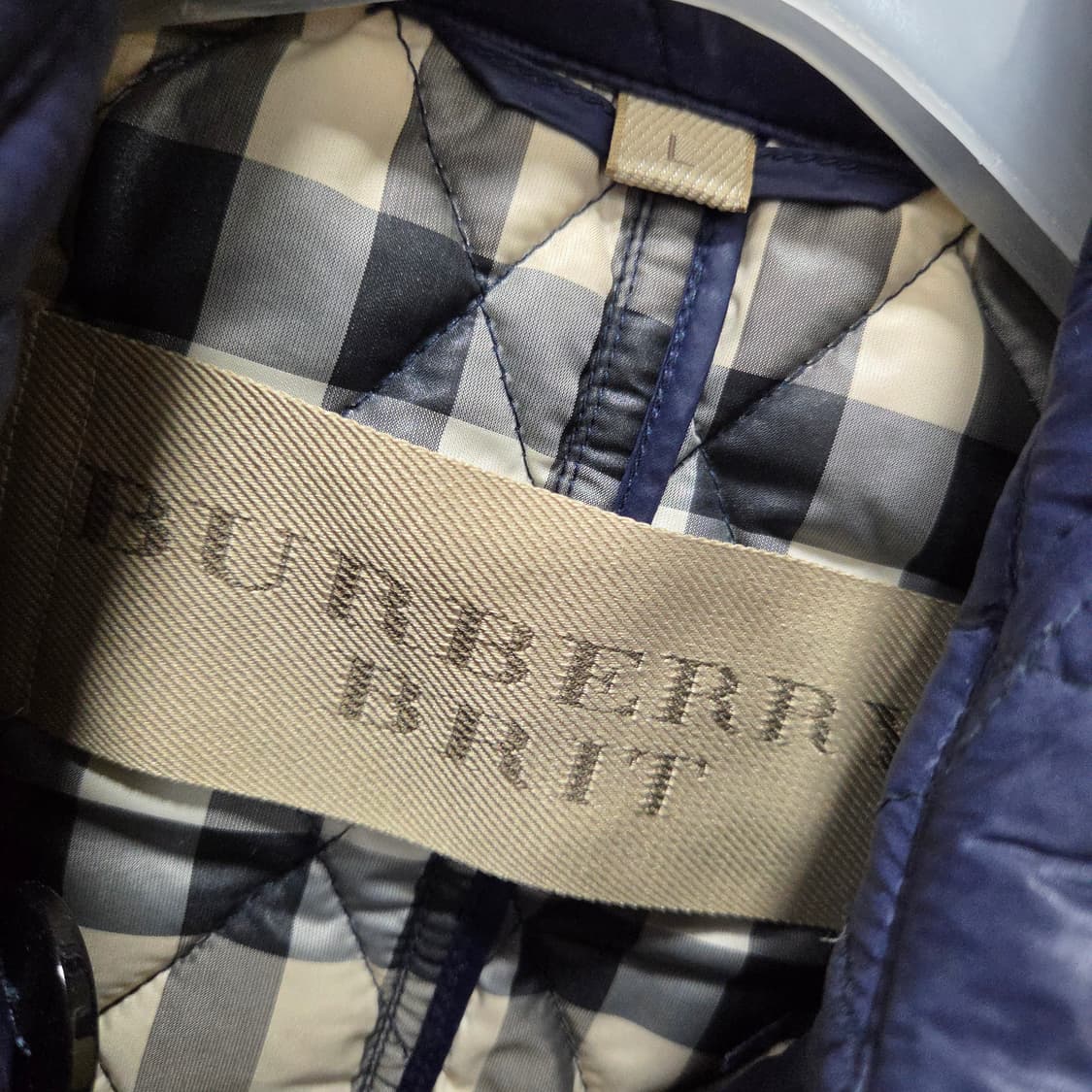 버버리 퀼팅 하프 코트 상품이미지2