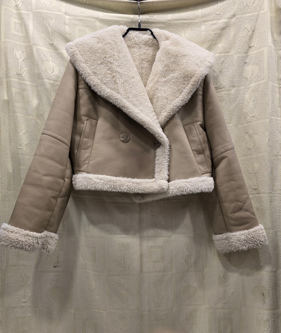 메이빈스 프렌치 레더 숏 무스탕 프리사이즈 상품이미지1